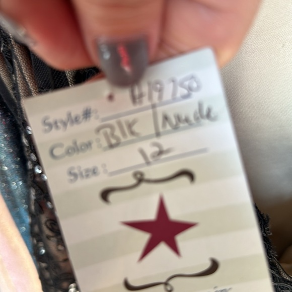 La Femme style number 19750 black lace over nude lining in multiple sizes - Picture 9 of 10